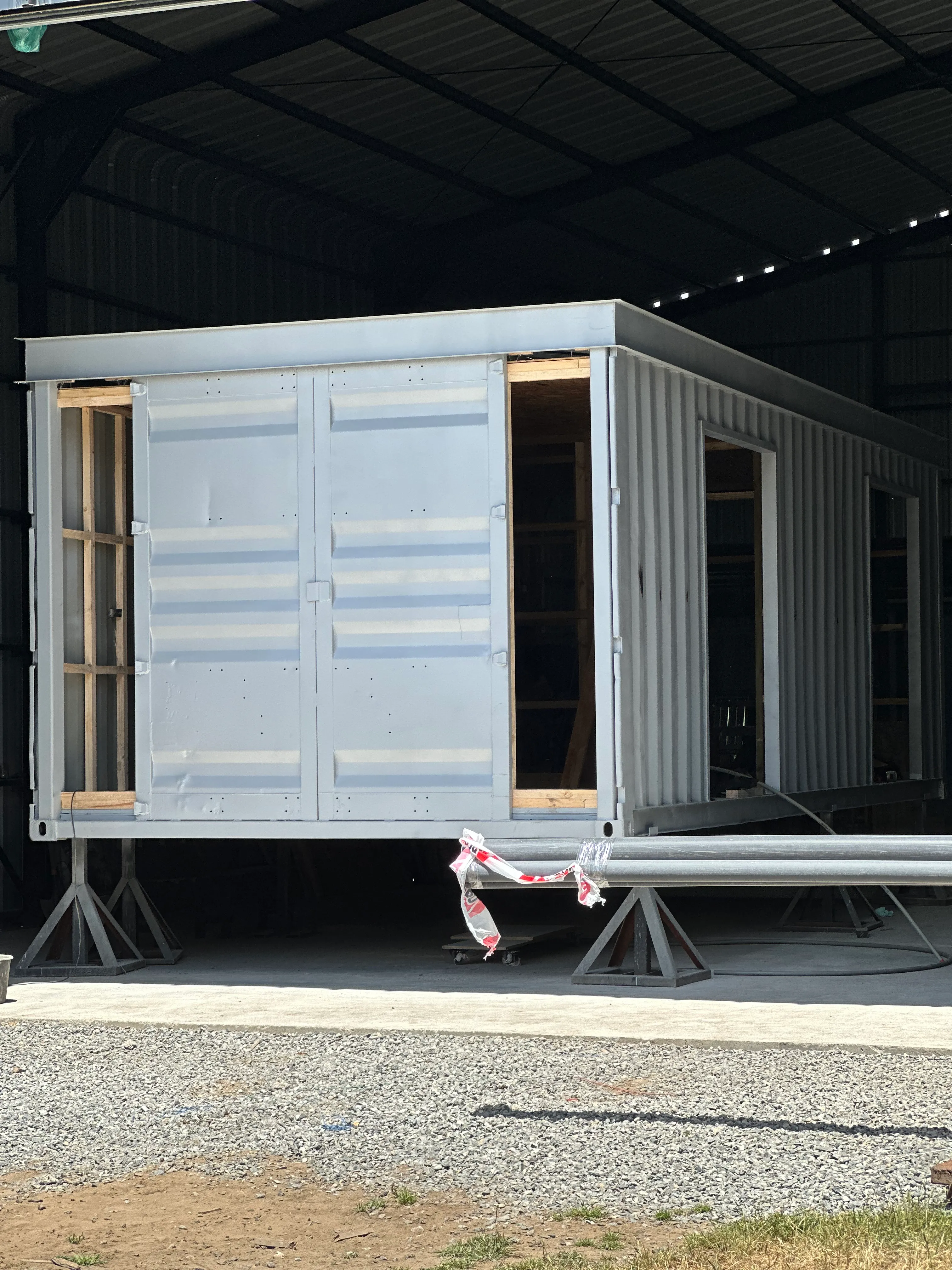 Container redimensionado con cortes estructurales
